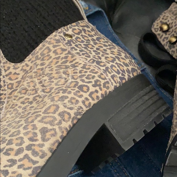 Urban elements OTBT’s are your favorite boots! - Picture 8 of 9